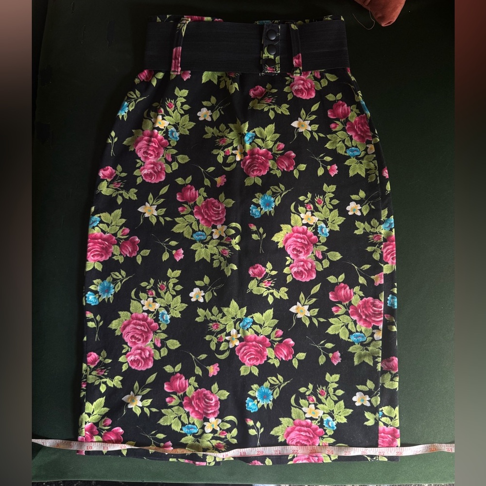 Pin up girl Pencil Skirt - Black with Pink and Blue floral